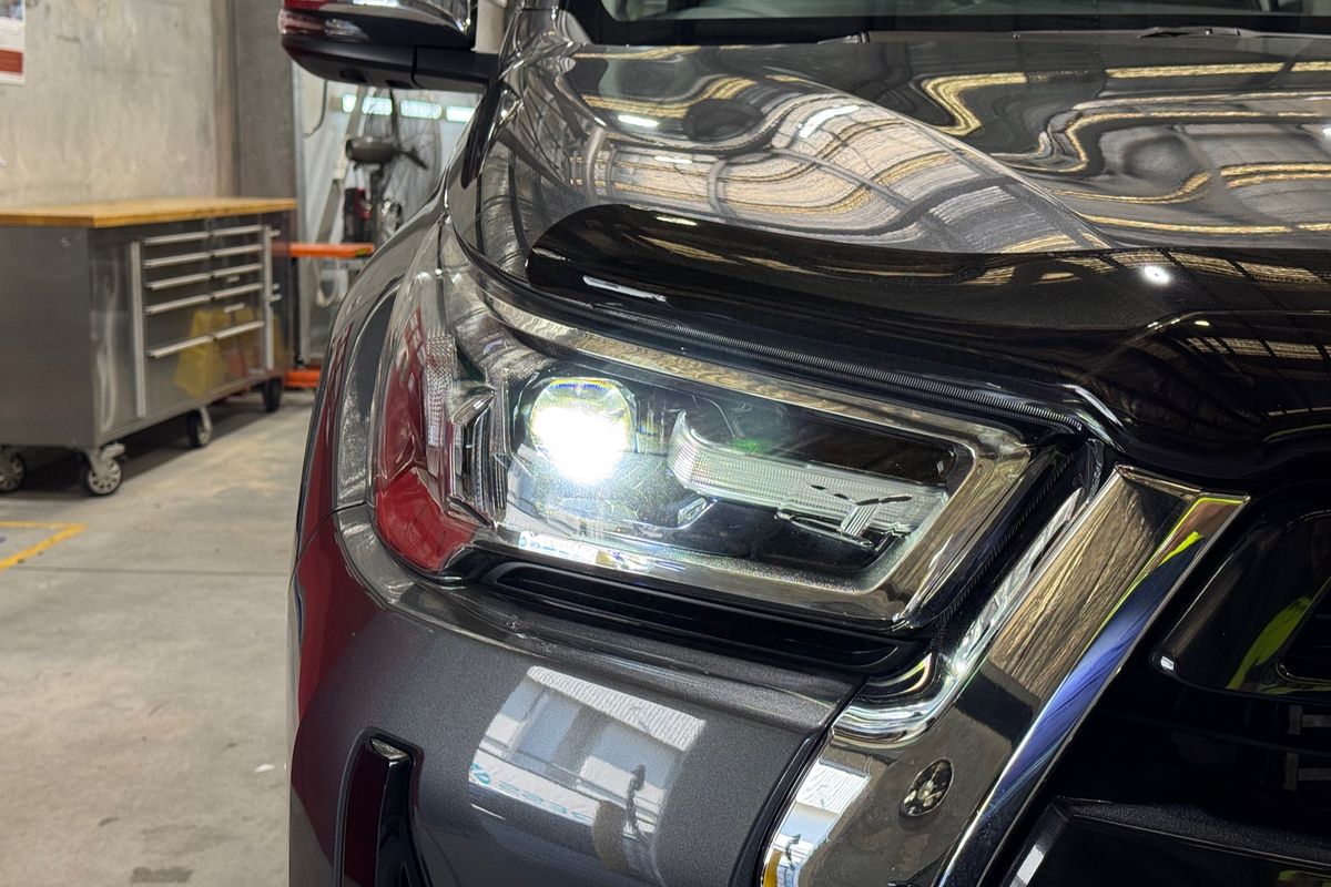 2023 Toyota Hilux SR5 GUN126R
