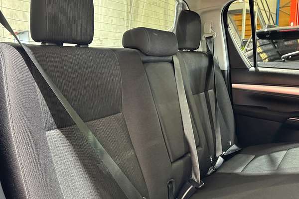 2023 Toyota Hilux SR5 GUN126R