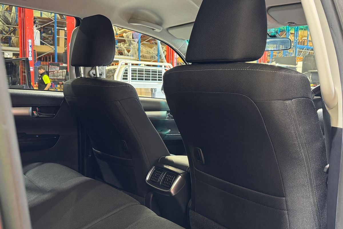 2023 Toyota Hilux SR5 GUN126R
