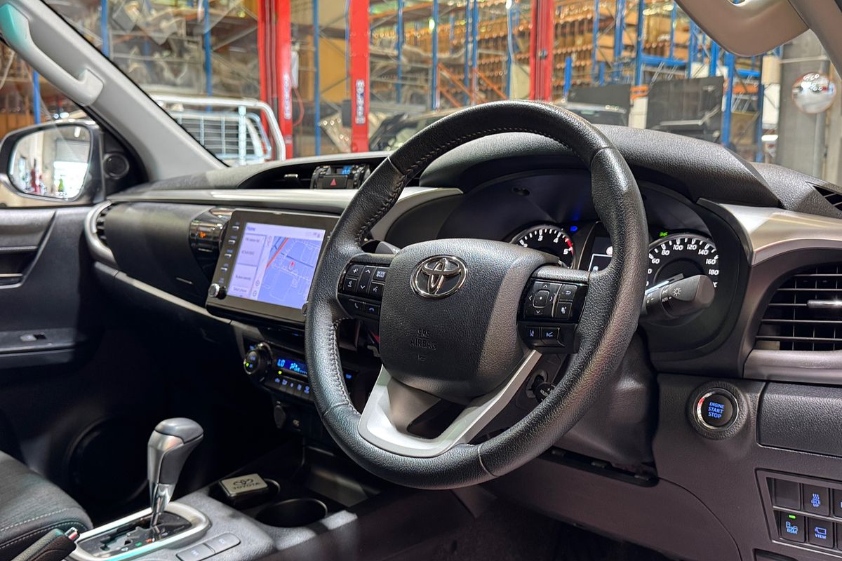 2023 Toyota Hilux SR5 GUN126R