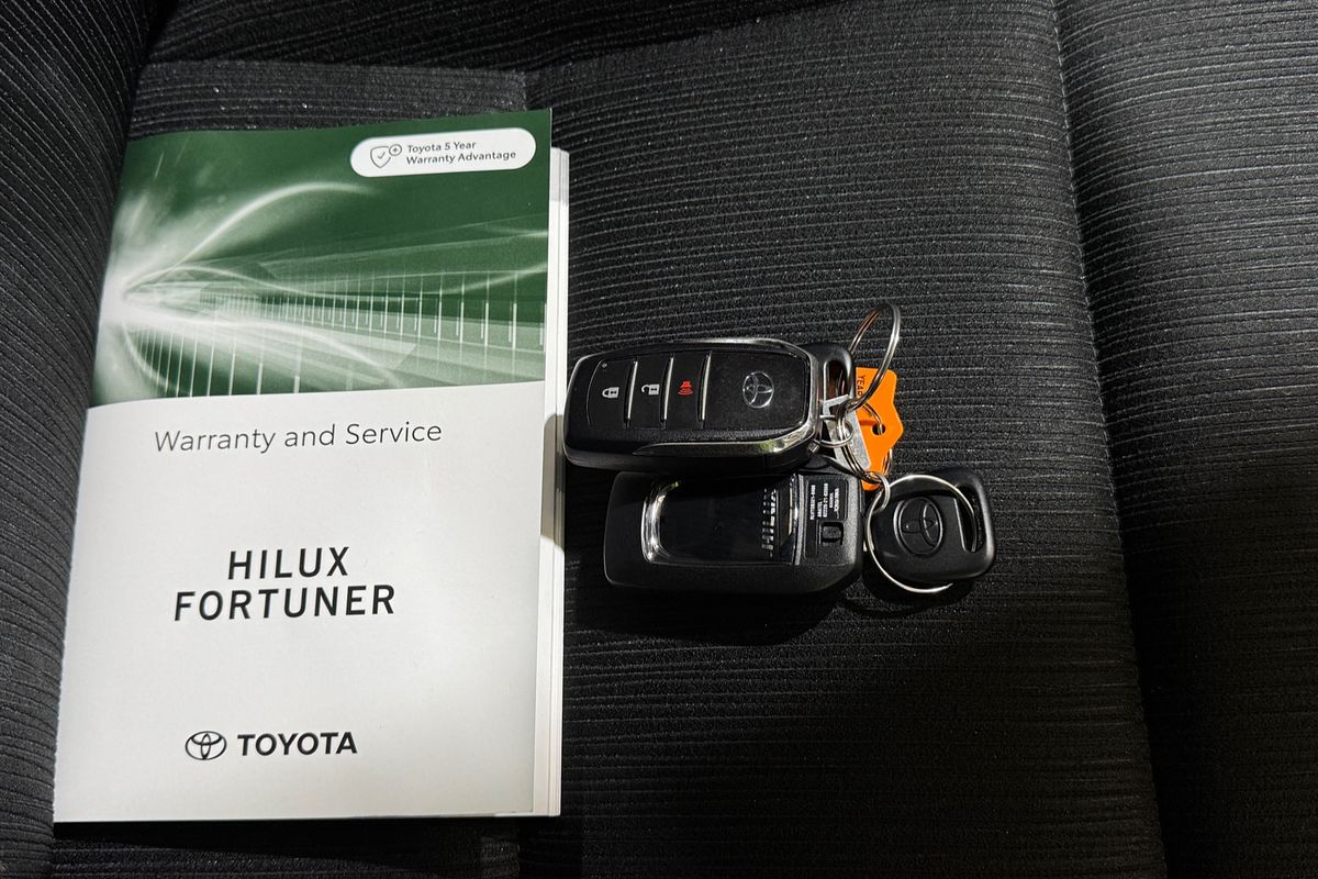 2023 Toyota Hilux SR5 GUN126R