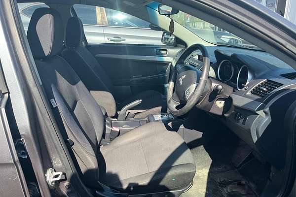 2011 Mitsubishi Lancer SX CJ