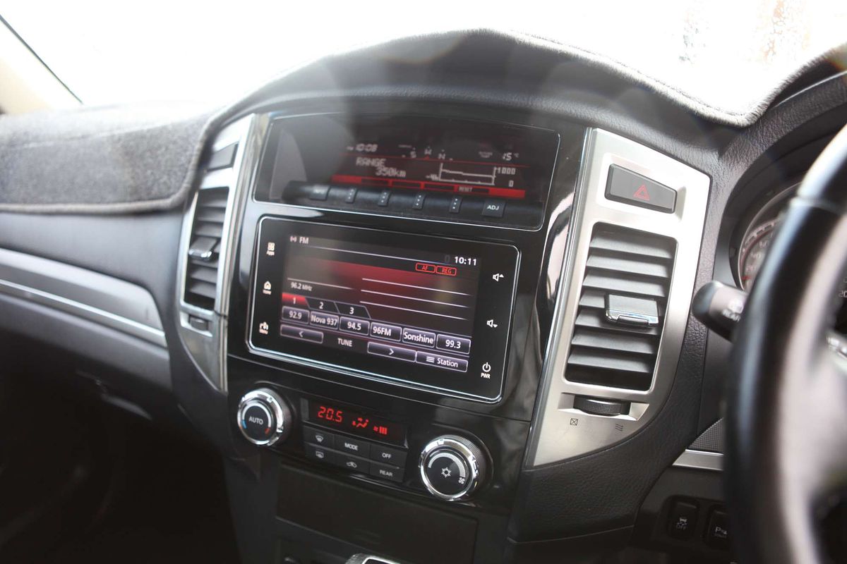 2016 Mitsubishi Pajero GLS NX
