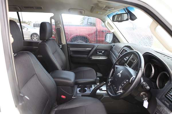 2016 Mitsubishi Pajero GLS NX