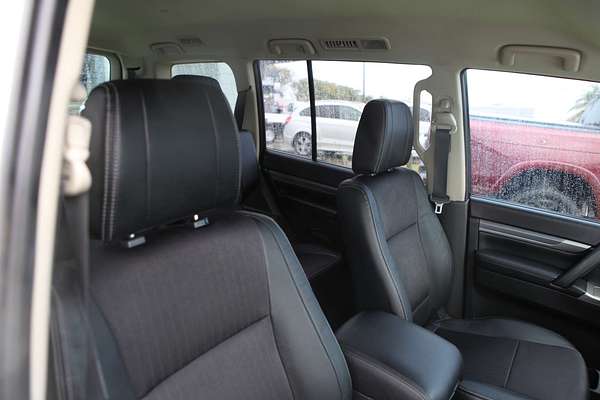 2016 Mitsubishi Pajero GLS NX