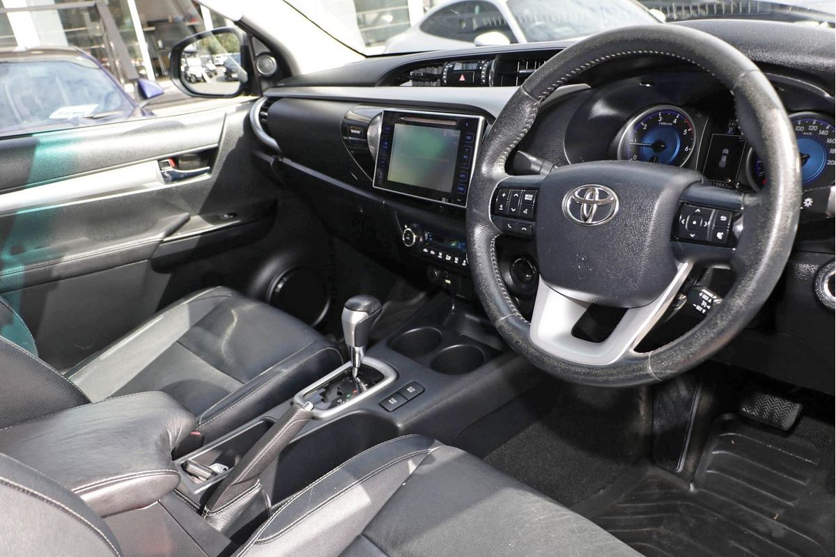 2015 Toyota Hilux SR5 GUN126R 4X4