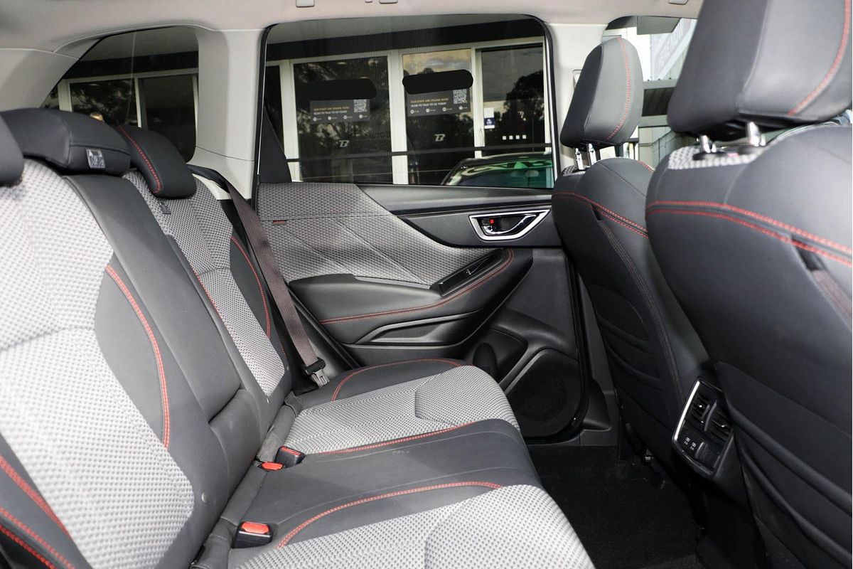 2020 Subaru Forester 2.5i Sport S5
