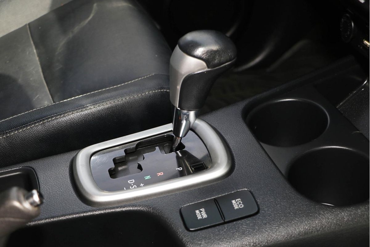 2015 Toyota Hilux SR5 GUN126R 4X4