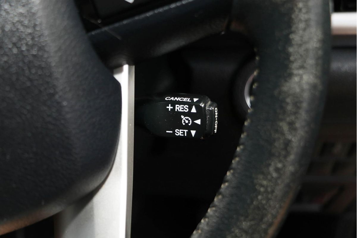 2015 Toyota Hilux SR5 GUN126R 4X4