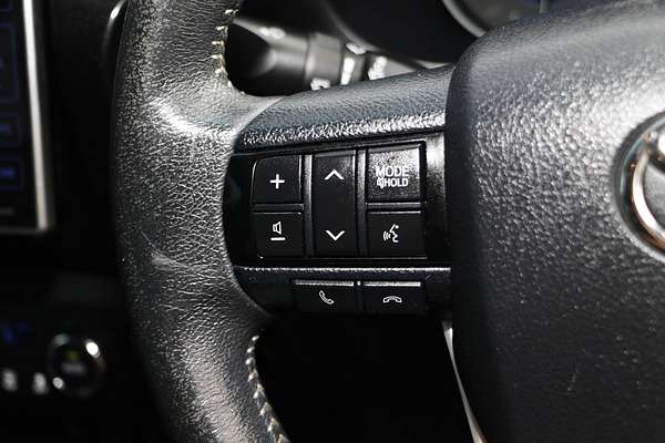 2015 Toyota Hilux SR5 GUN126R 4X4