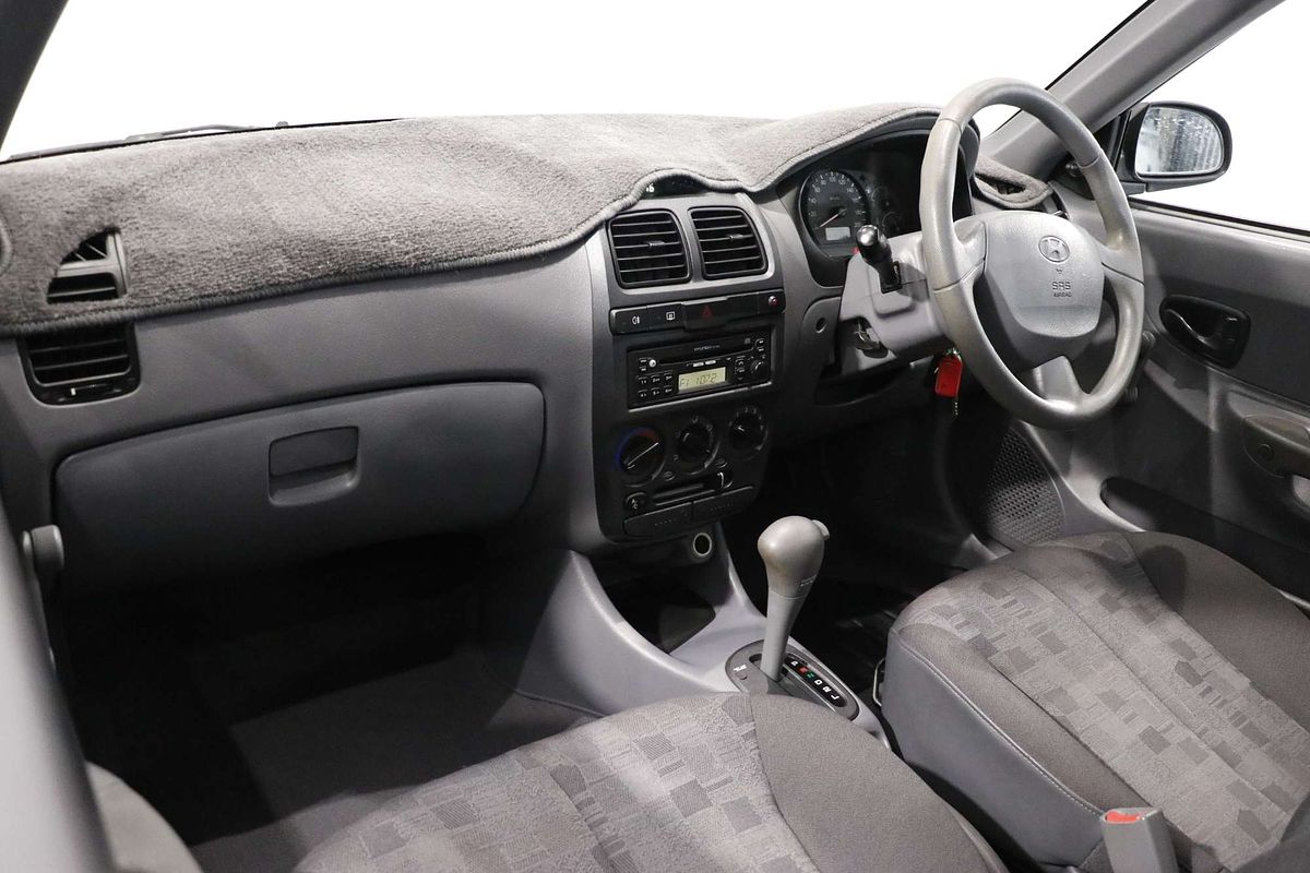 2003 Hyundai Accent GL LC