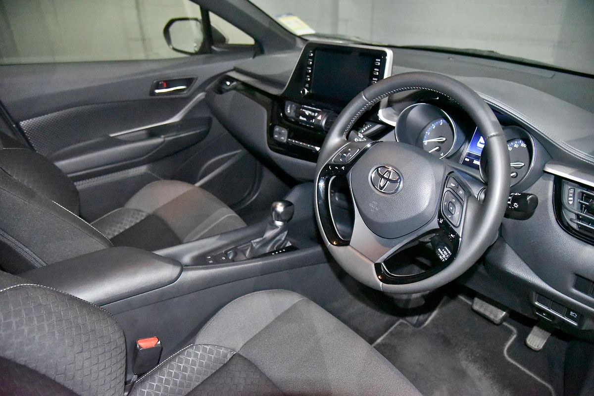 2019 Toyota C-HR NGX10R