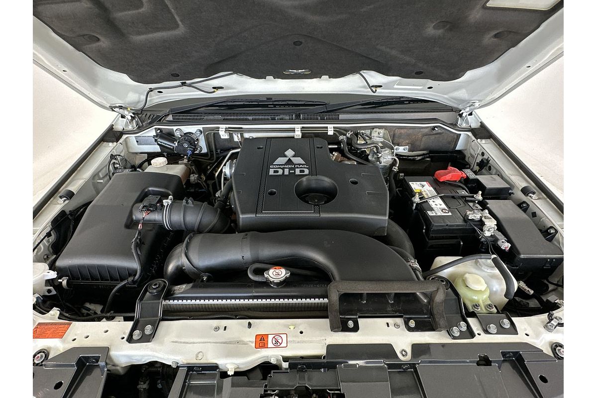 2020 Mitsubishi Pajero GLX NX