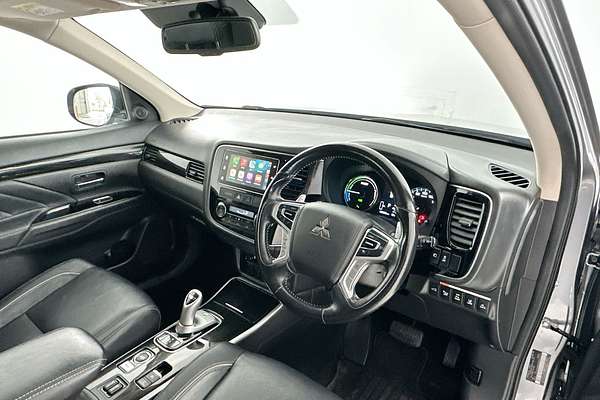 2018 Mitsubishi Outlander PHEV Exceed ZK