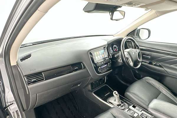 2018 Mitsubishi Outlander PHEV Exceed ZK