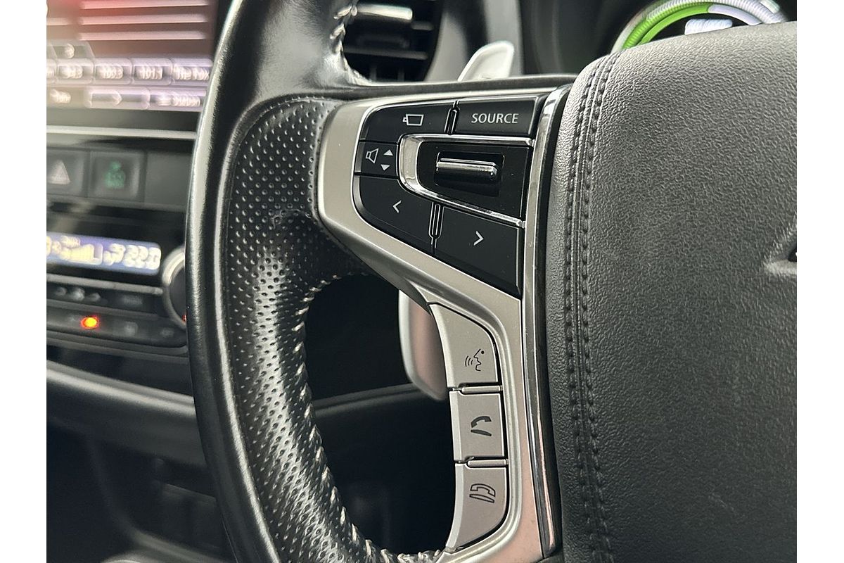2018 Mitsubishi Outlander PHEV Exceed ZK
