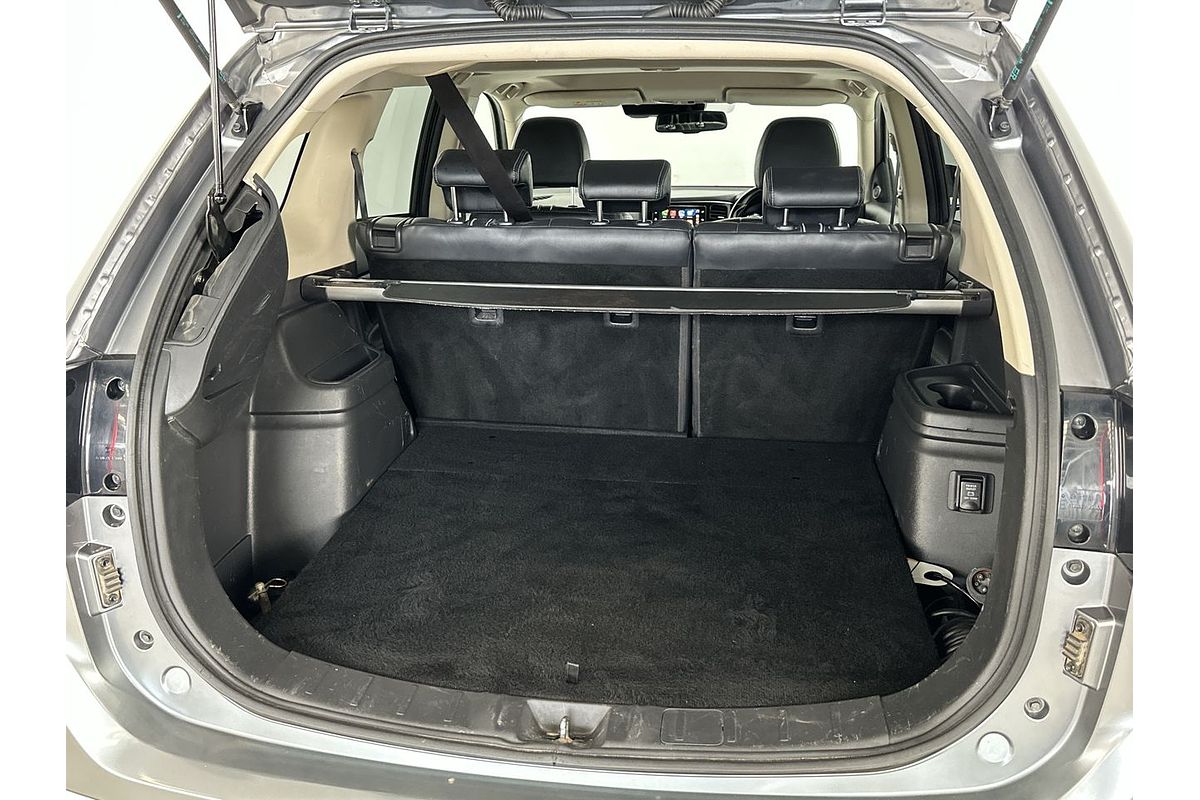2018 Mitsubishi Outlander PHEV Exceed ZK