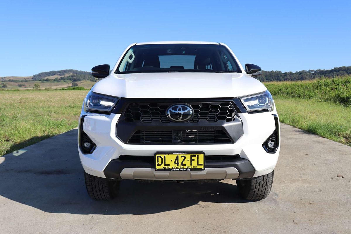 2024 Toyota Hilux SR5 GUN126R 4X4