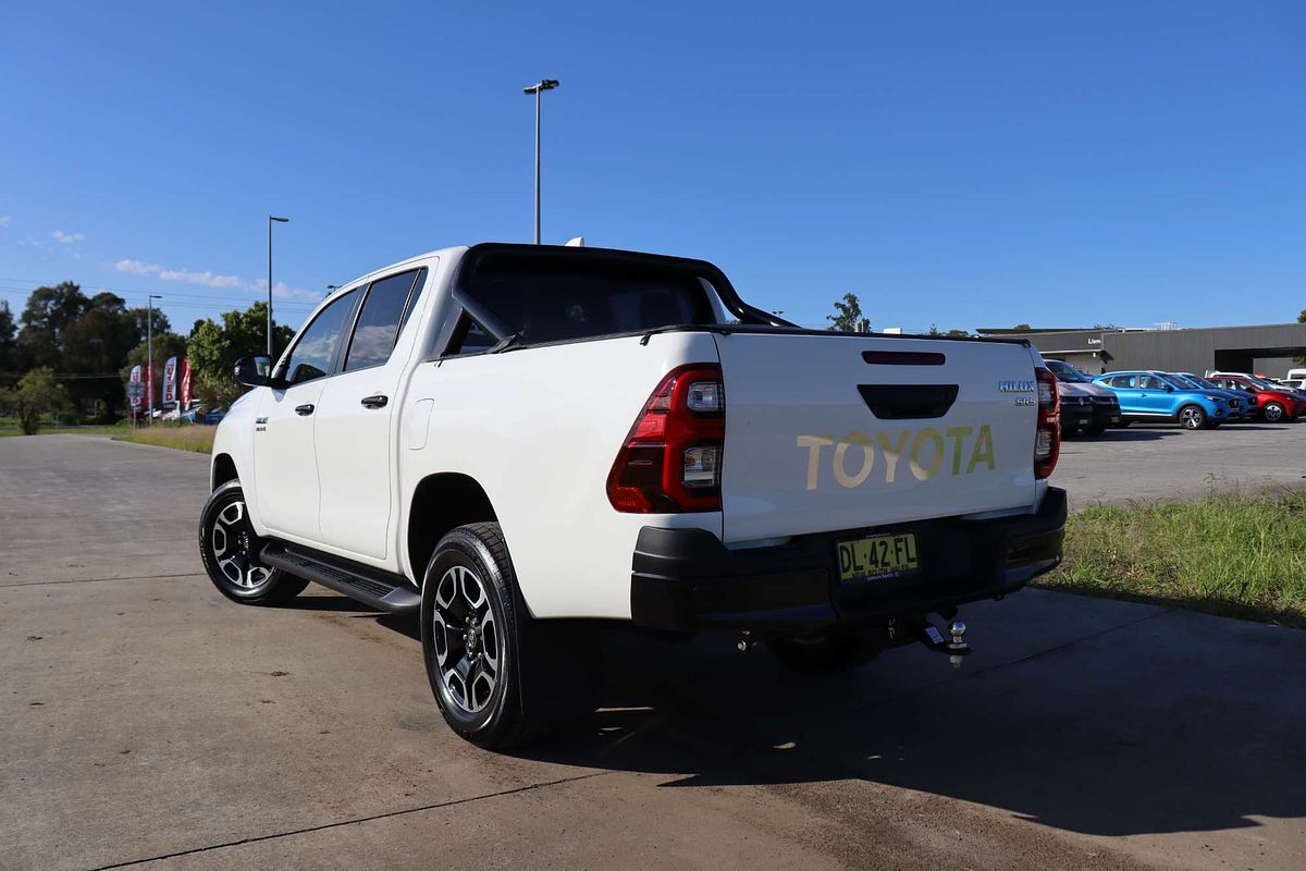 2024 Toyota Hilux SR5 GUN126R 4X4