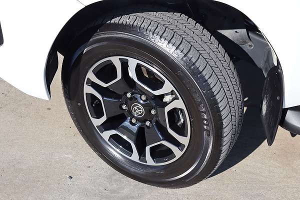 2024 Toyota Hilux SR5 GUN126R 4X4