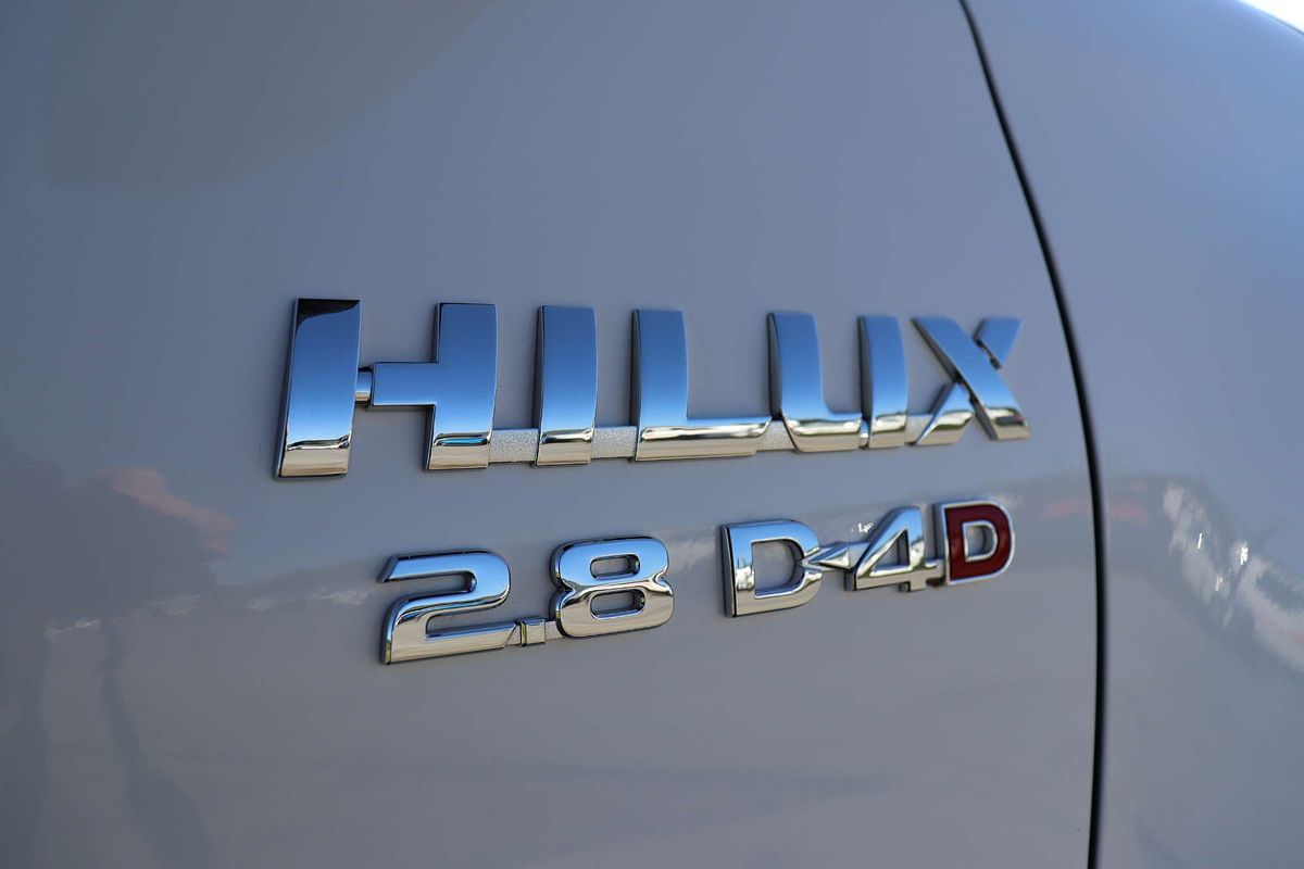 2024 Toyota Hilux SR5 GUN126R 4X4