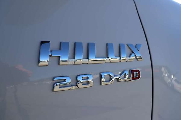 2024 Toyota Hilux SR5 GUN126R 4X4