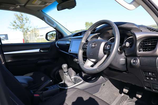 2024 Toyota Hilux SR5 GUN126R 4X4