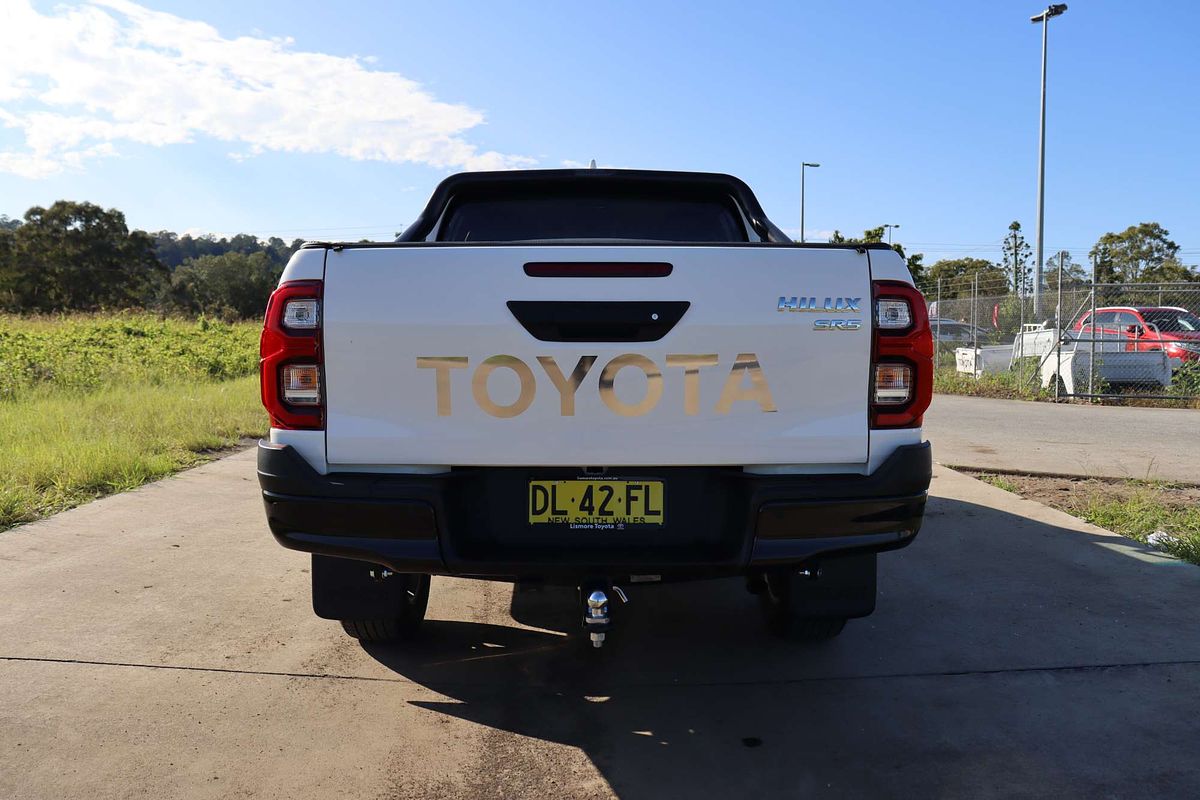2024 Toyota Hilux SR5 GUN126R 4X4