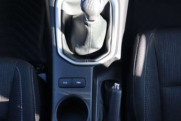 2024 Toyota Hilux SR5 GUN126R 4X4