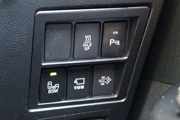 2024 Toyota Hilux SR5 GUN126R 4X4