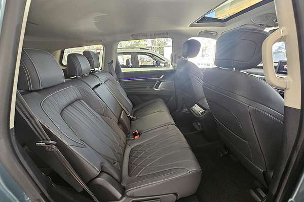 2025 LDV D90 Executive SV9A