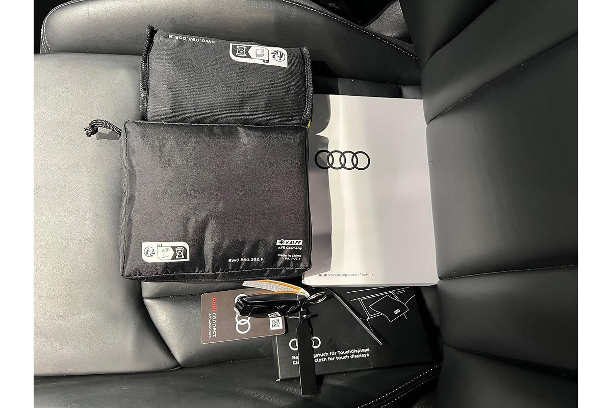 2023 Audi Q7 55 TFSI S line 4M
