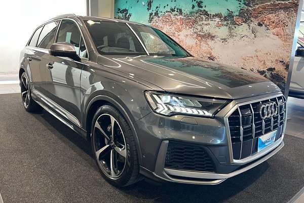 2023 Audi Q7 55 TFSI S line 4M