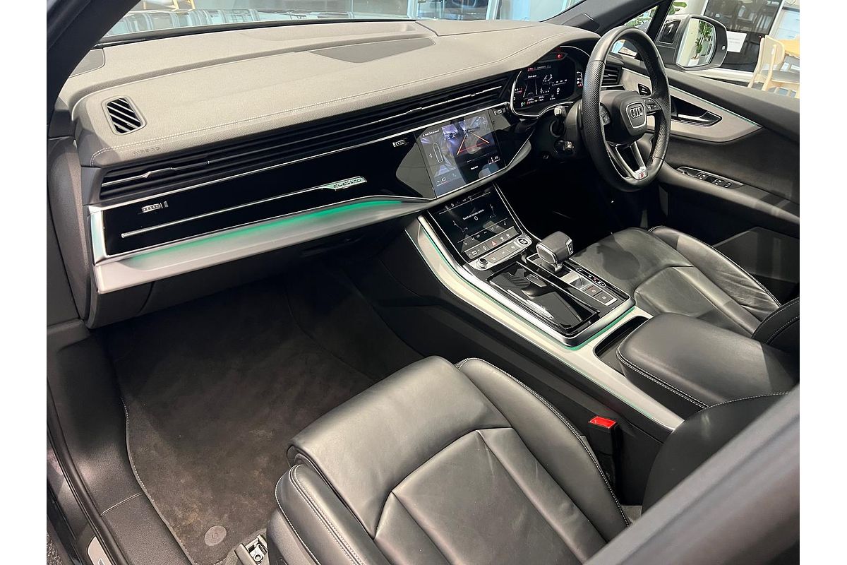 2023 Audi Q7 55 TFSI S line 4M