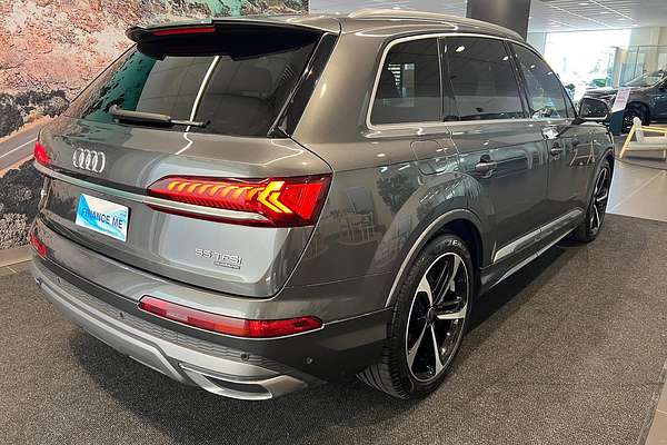 2023 Audi Q7 55 TFSI S line 4M