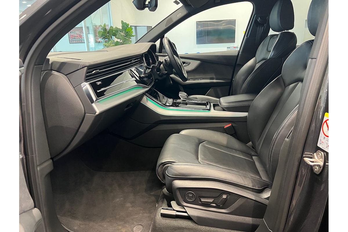 2023 Audi Q7 55 TFSI S line 4M