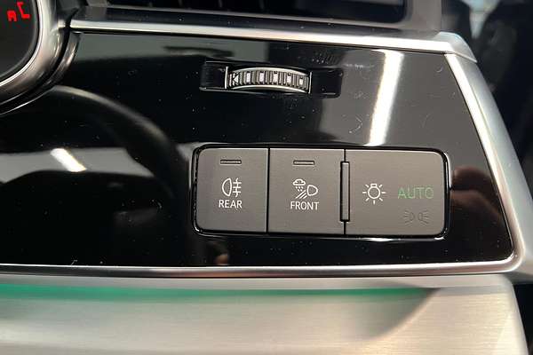 2023 Audi Q7 55 TFSI S line 4M