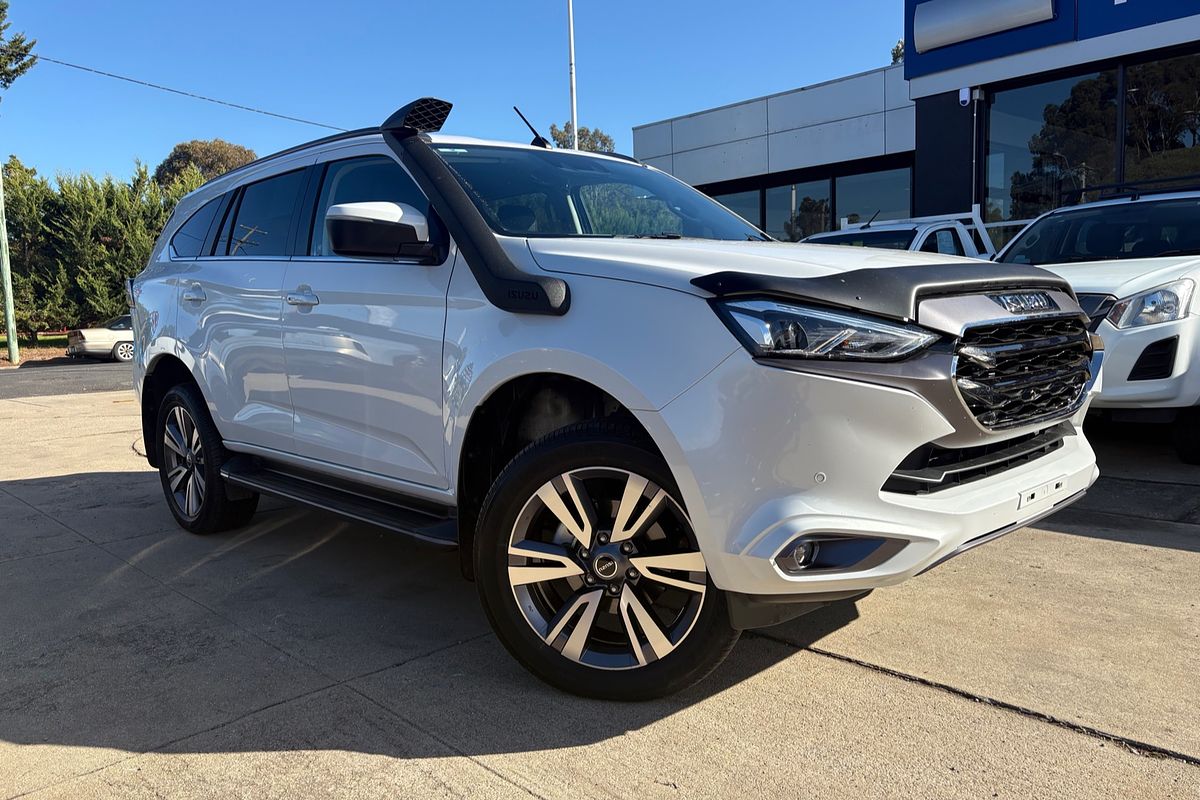 2023 Isuzu MU-X LS-T