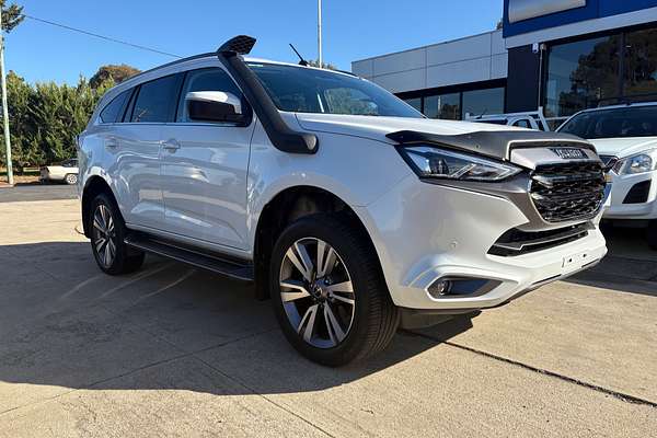 2023 Isuzu MU-X LS-T