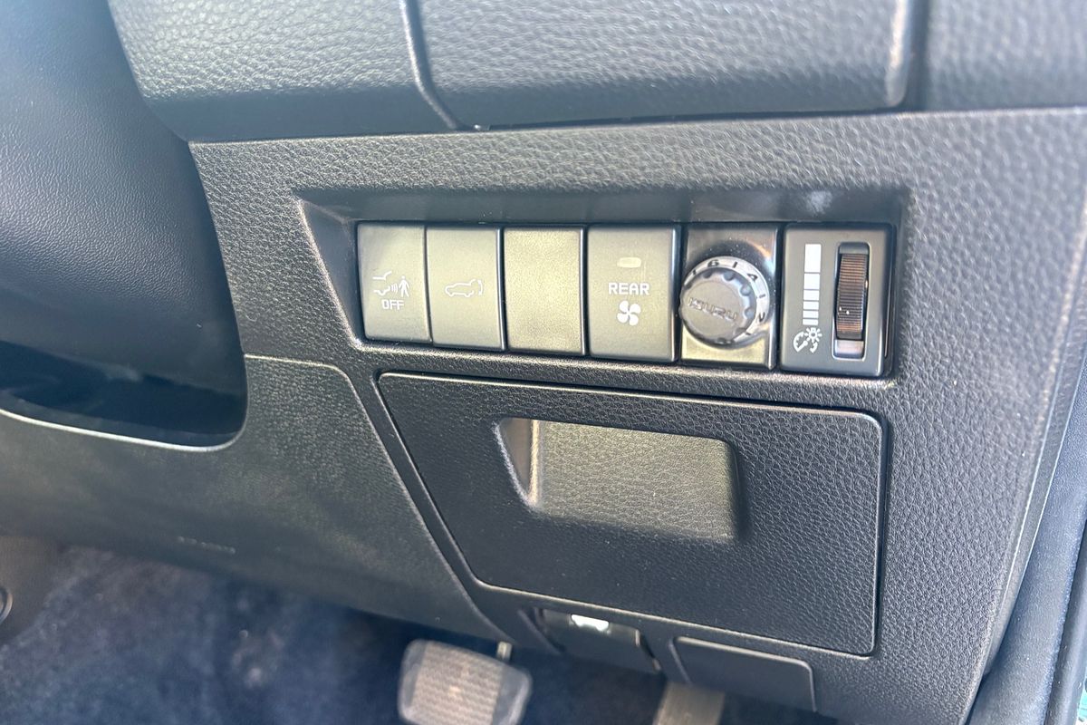 2023 Isuzu MU-X LS-T