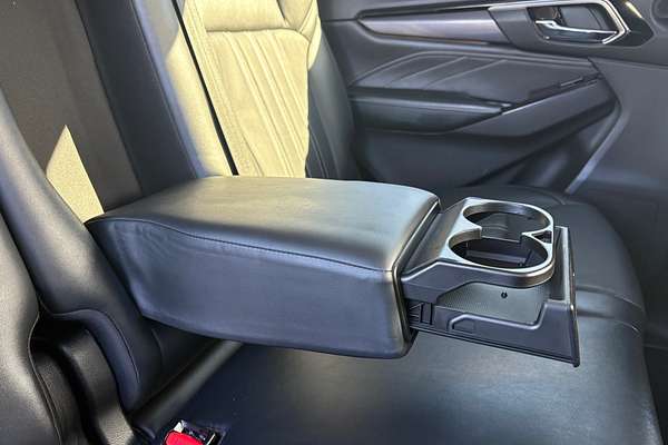 2023 Isuzu MU-X LS-T