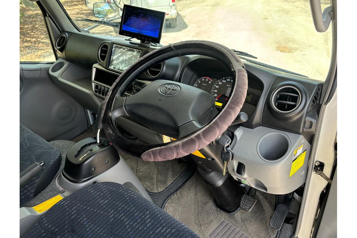 2017 Toyota Camroad 4x4 Motorhome KDY281