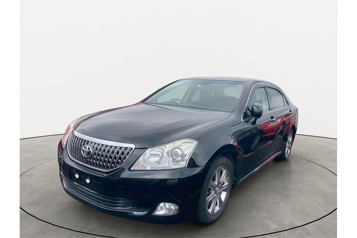 2010 Toyota Crown Majesta A-type URS206
