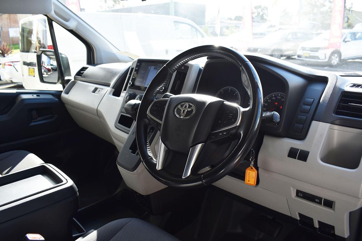 2022 Toyota Hiace GDH300R LWB