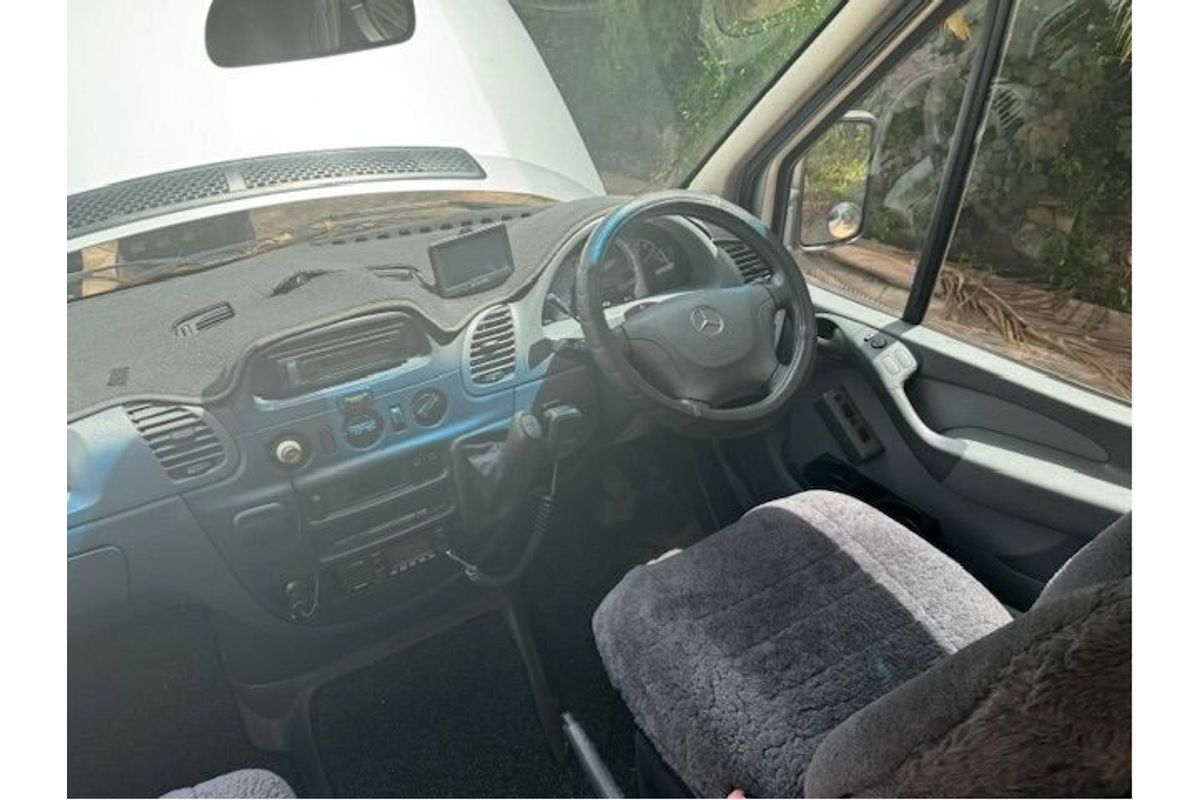 2005 Mercedes-Benz Sprinter 313CDI LWB Rear Wheel Drive