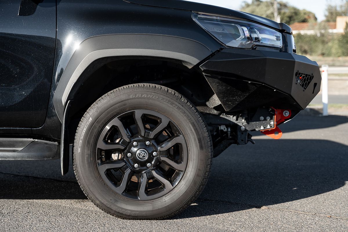 2023 Toyota Hilux 4x4