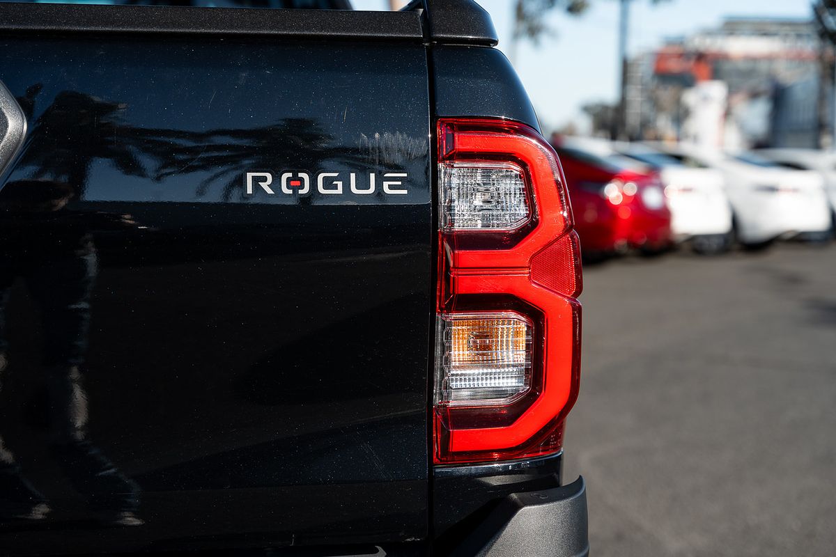 2023 Toyota Hilux 4x4