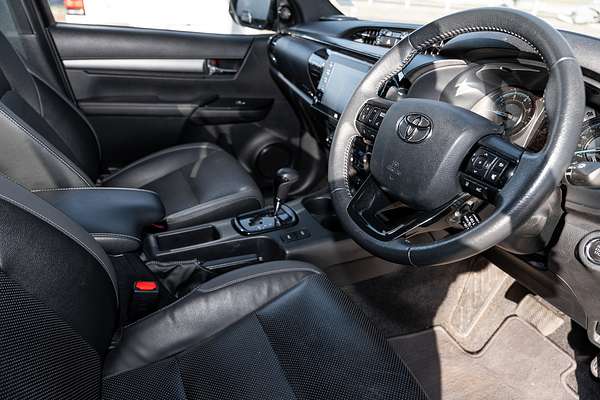 2023 Toyota Hilux 4x4