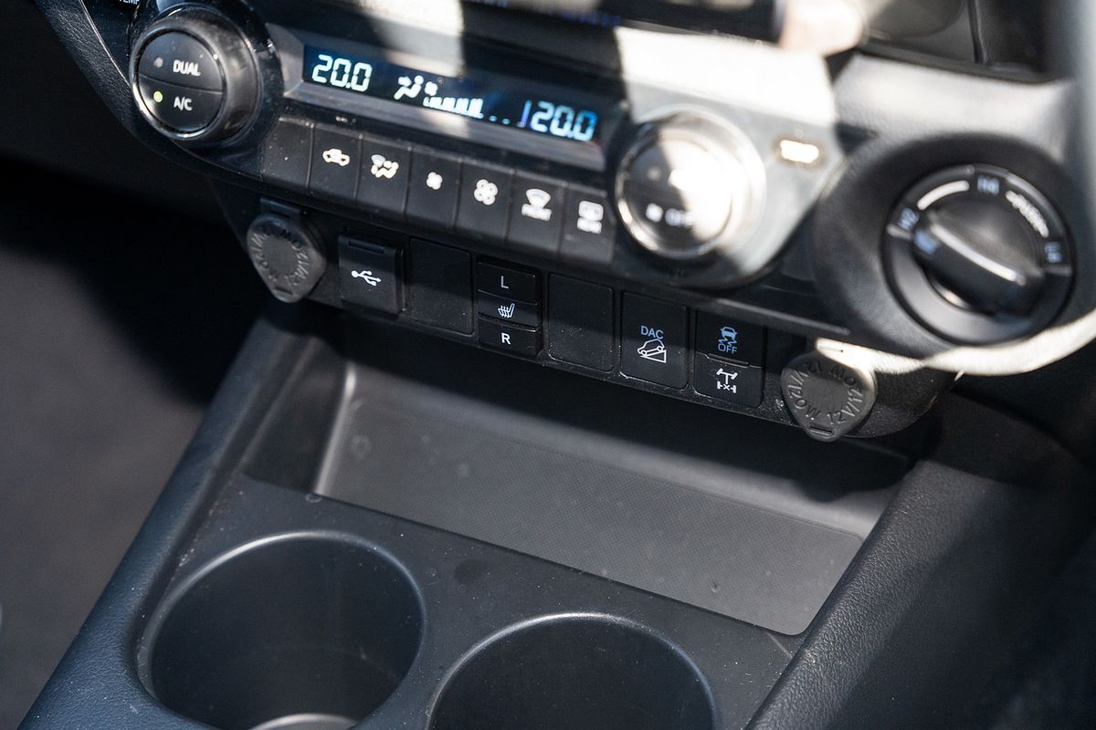 2023 Toyota Hilux 4x4