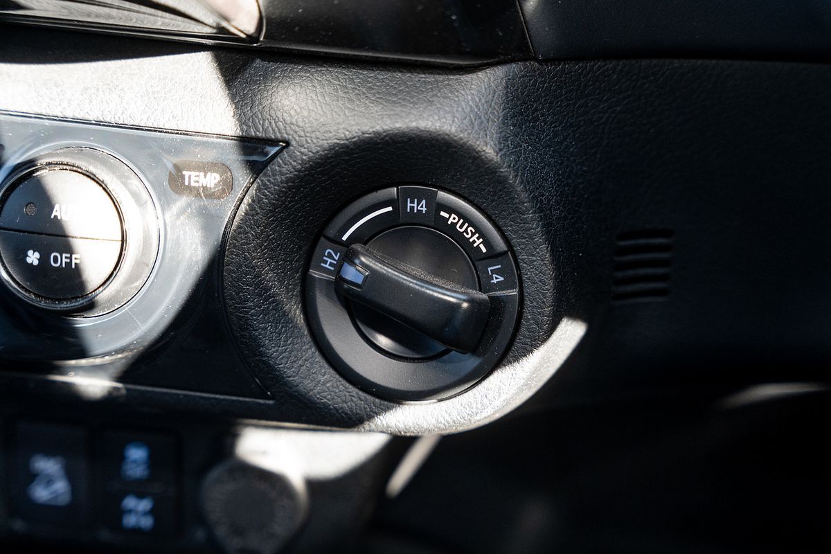 2023 Toyota Hilux 4x4